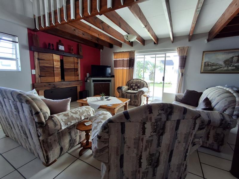 4 Bedroom Property for Sale in Golden Mile Western Cape